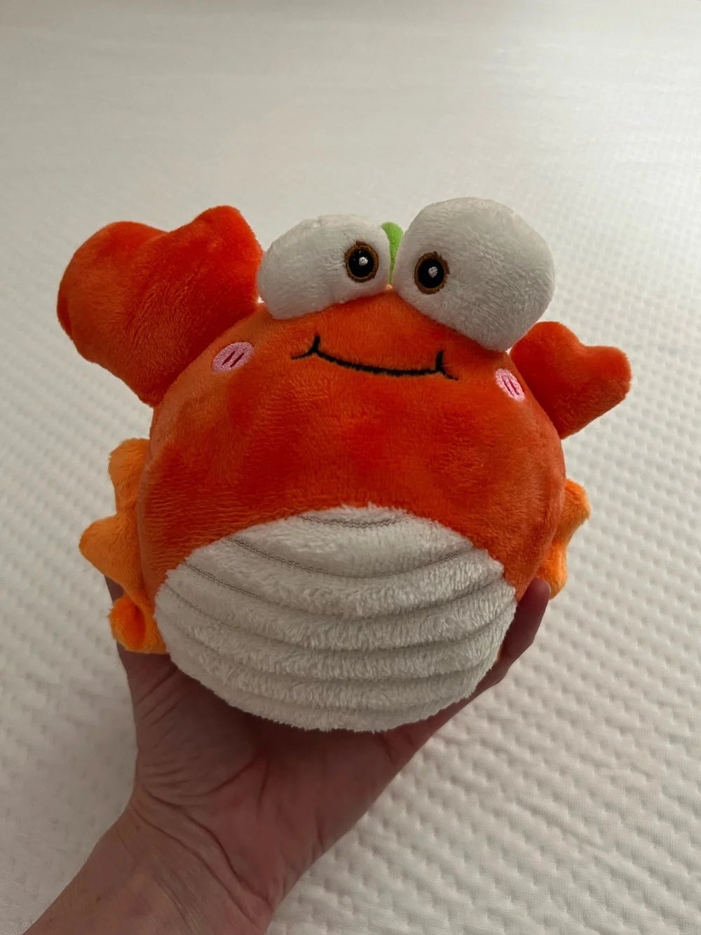 Gukco Interactive Bouncing Crab Dog Toy